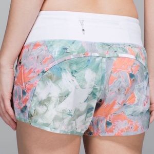 Lululemon Run Times Short *4-way Stretch 4" Blushed Illusion Multi / White